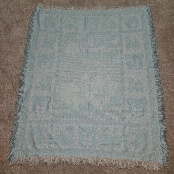 VTG Blue White  Knit Baby Blanket Acrylic Fringe Sleeping Teddy Bear Train Ball - Picture 1 of 10